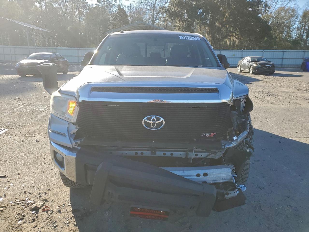 2016 TOYOTA TUNDRA