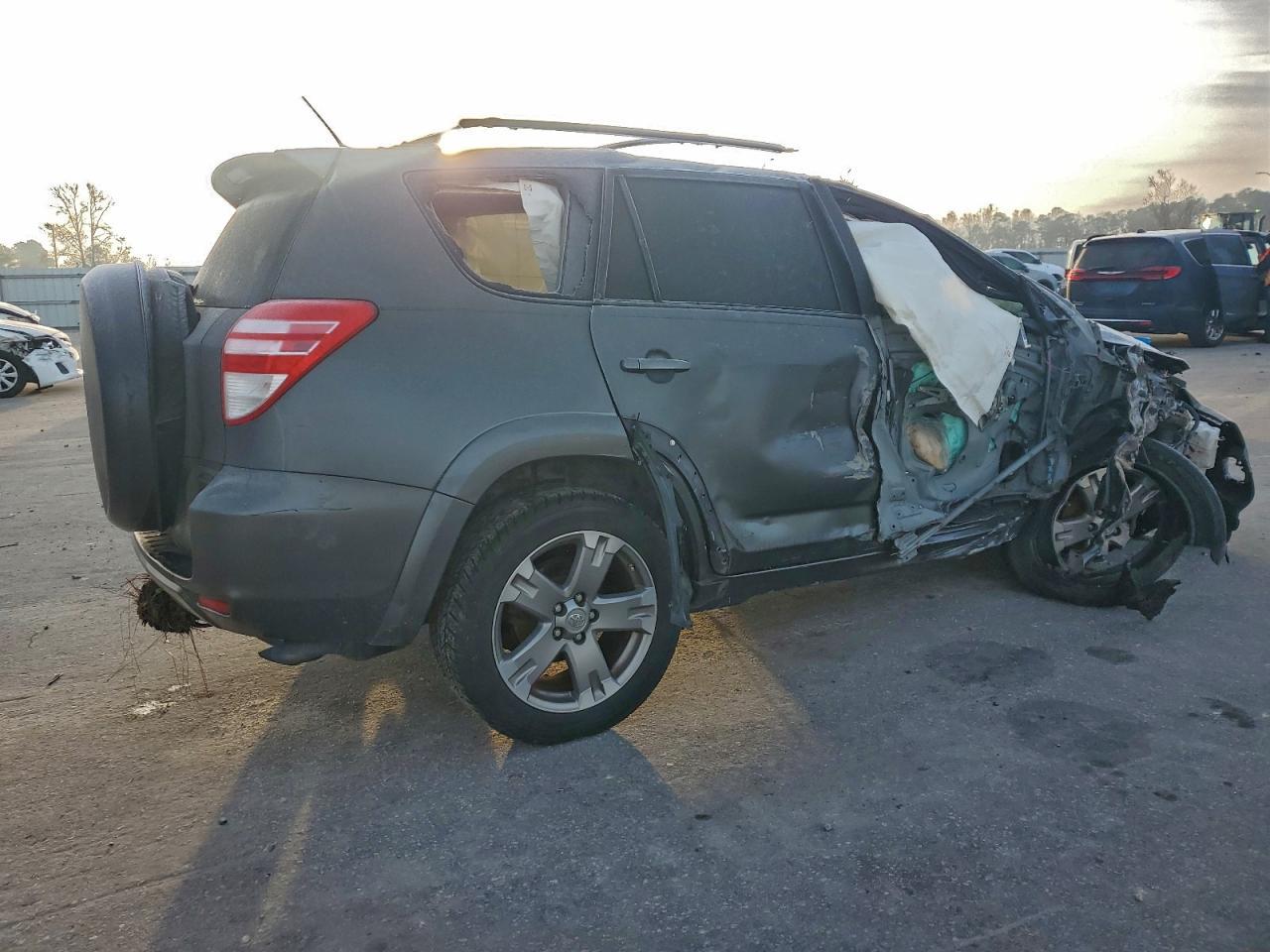 2010 TOYOTA RAV4