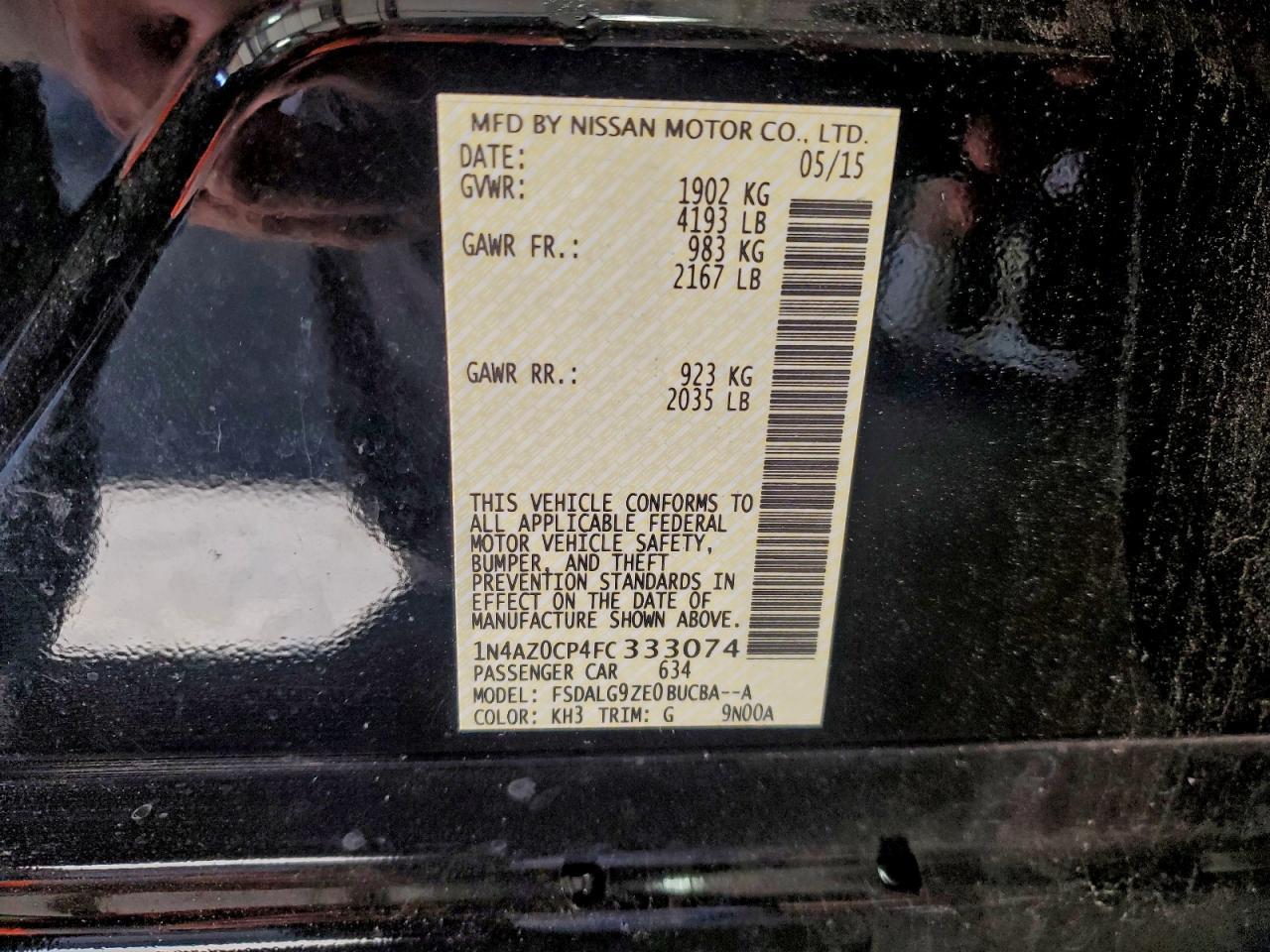 2015 NISSAN LEAF