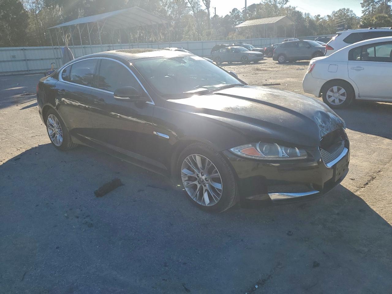 2013 JAGUAR XF