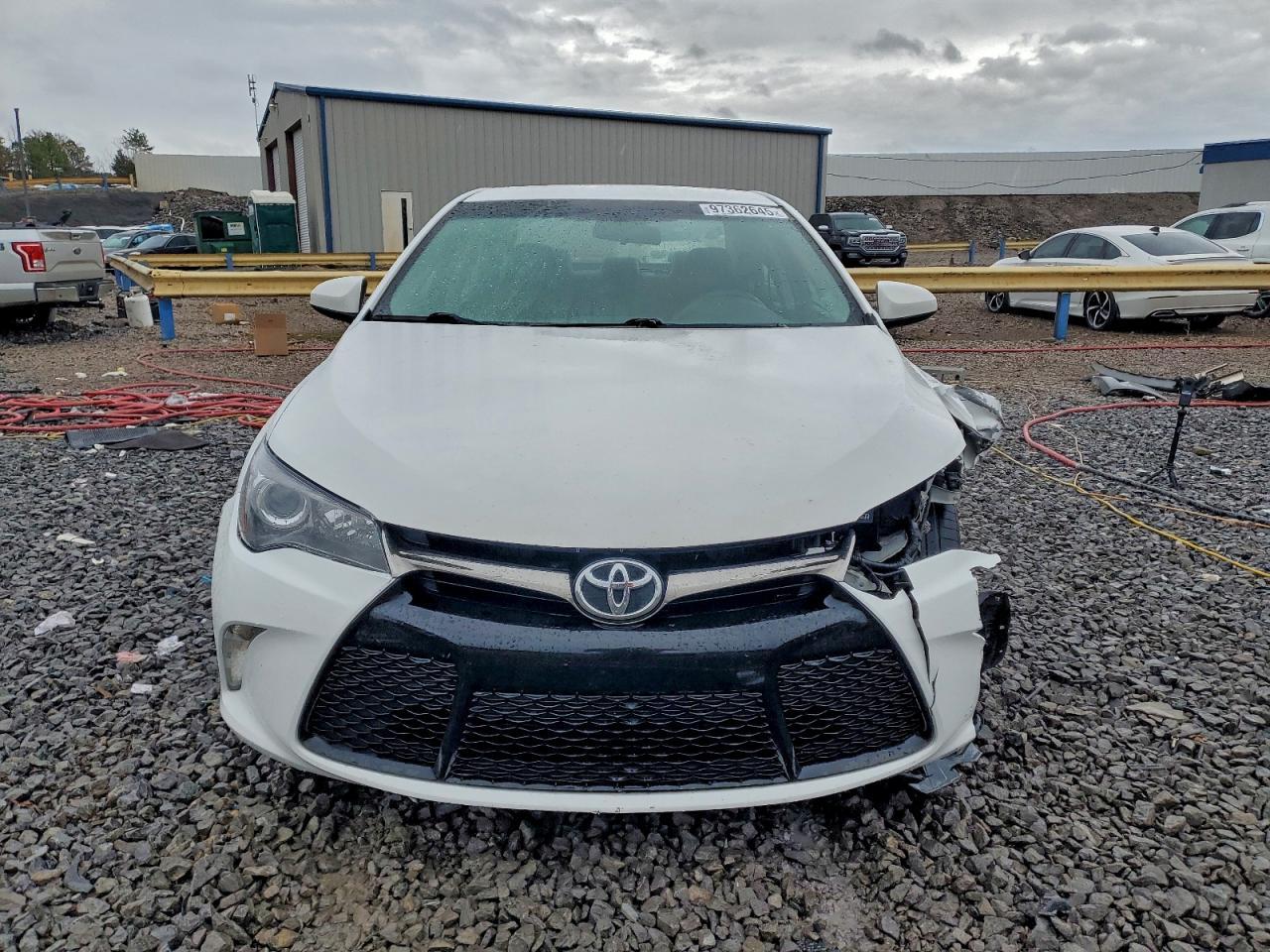 2017 TOYOTA CAMRY