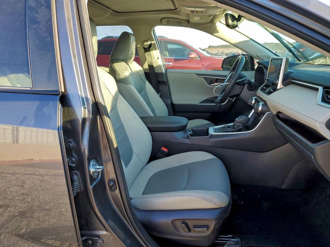 2022 TOYOTA RAV4