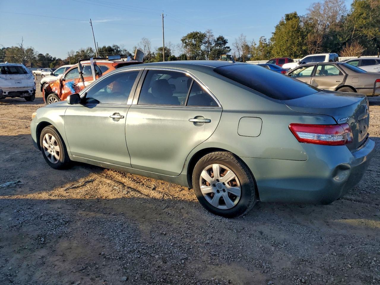 2010 TOYOTA CAMRY