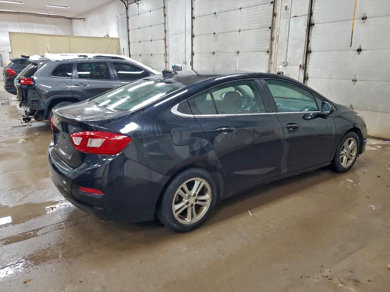 2016 CHEVROLET CRUZE