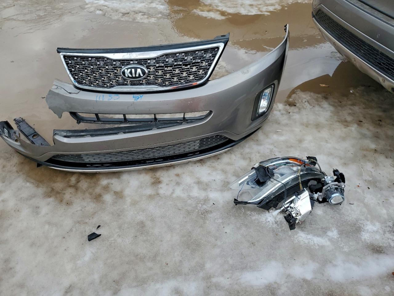 2015 KIA SORENTO