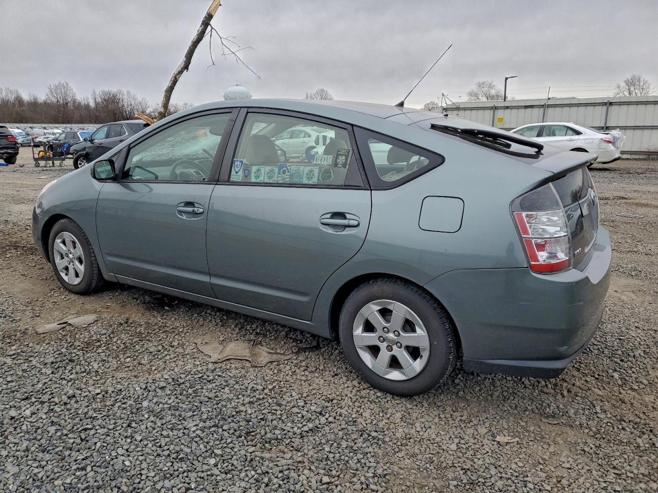 2004 TOYOTA PRIUS
