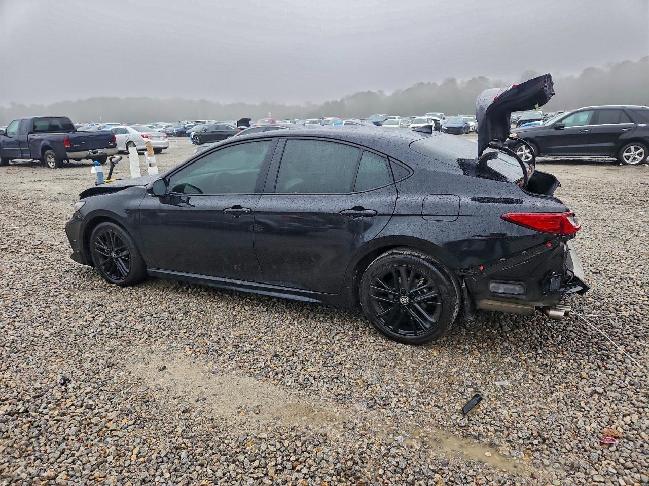2025 TOYOTA CAMRY