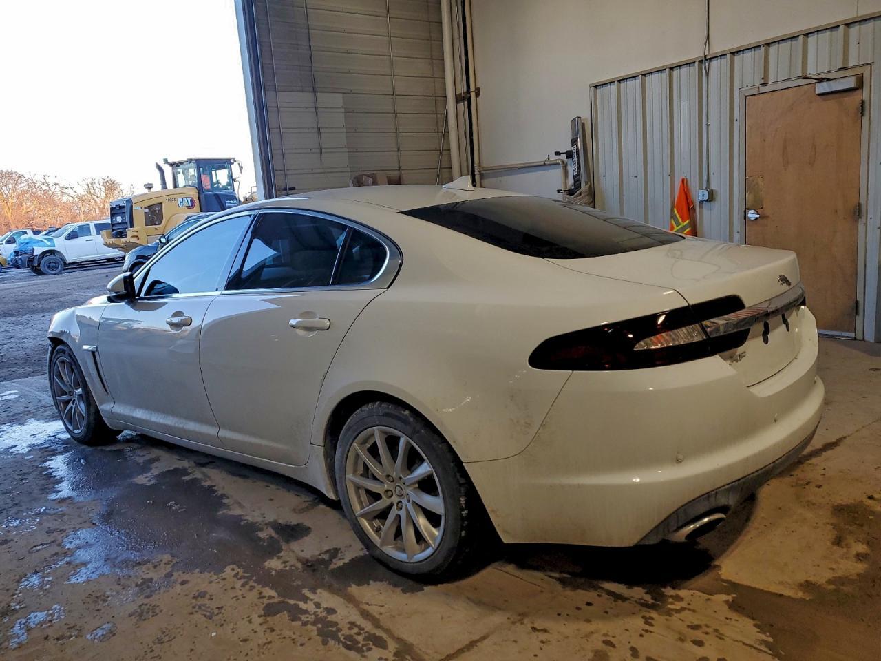 2013 JAGUAR XF