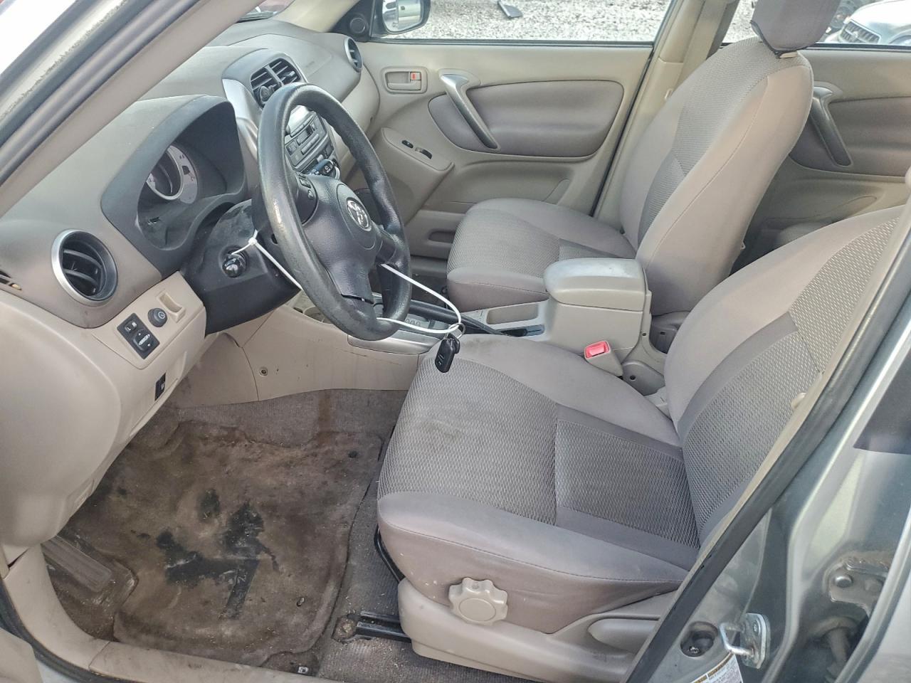 2004 TOYOTA RAV4