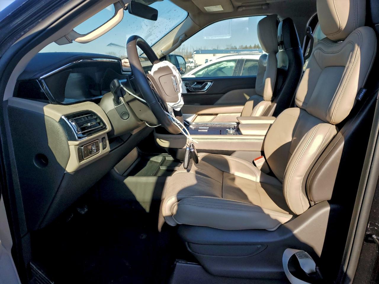 2024 LINCOLN Navigator