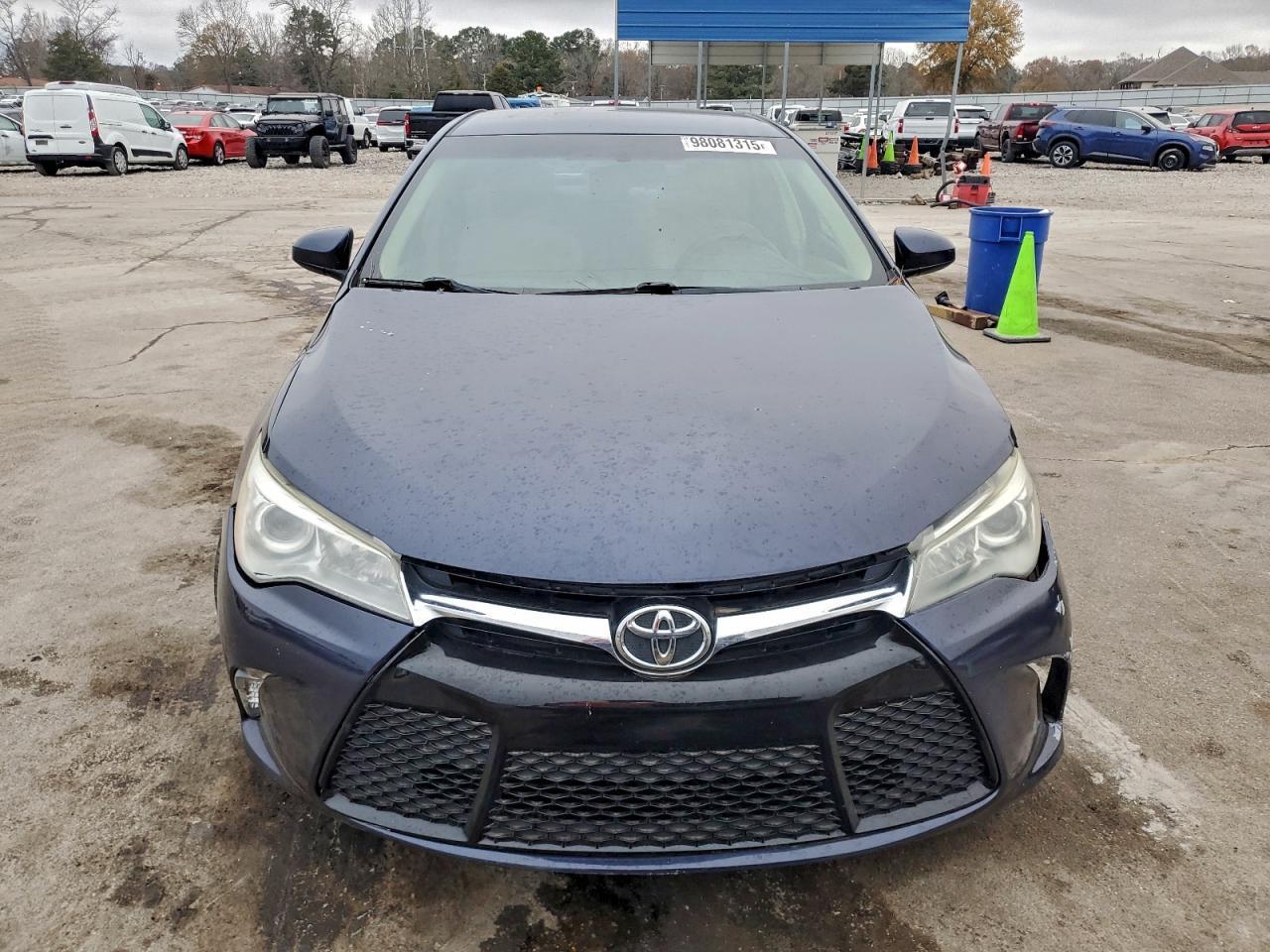2015 TOYOTA CAMRY