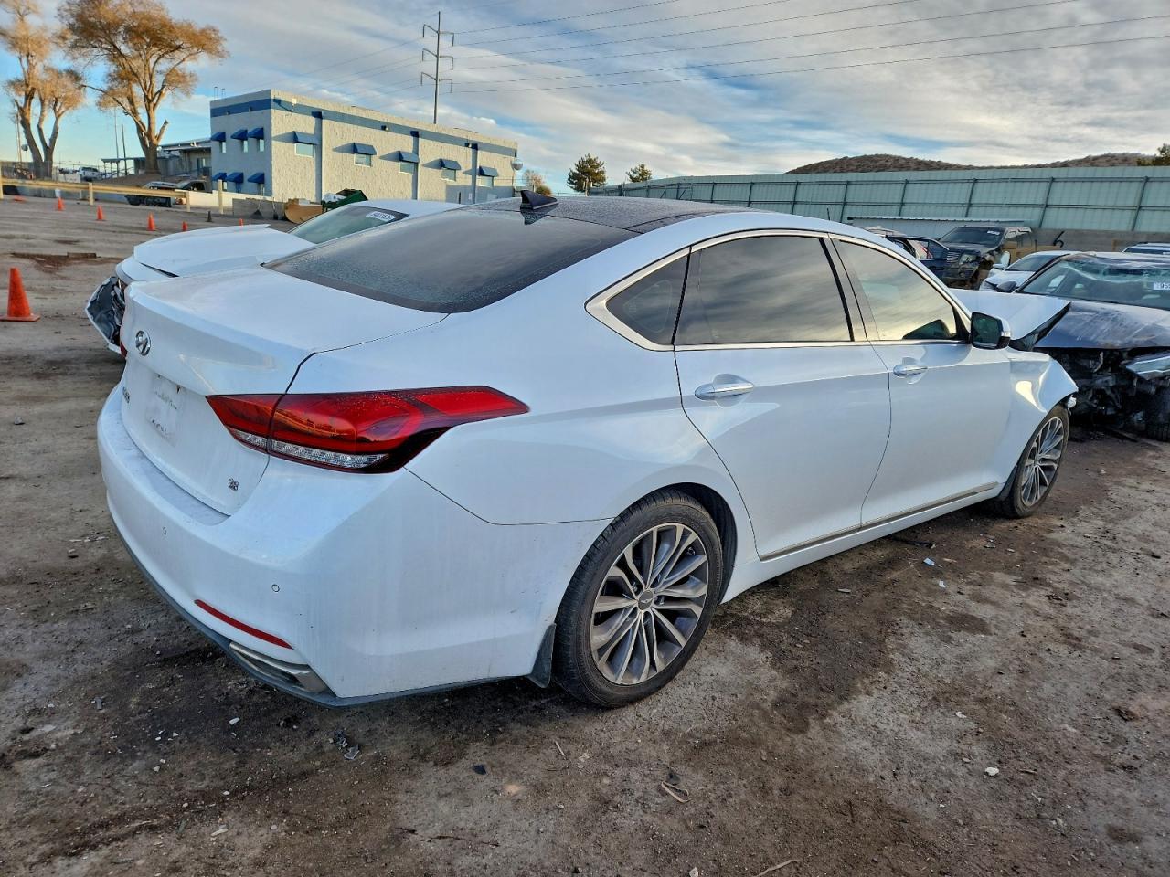 2016 HYUNDAI GENESIS