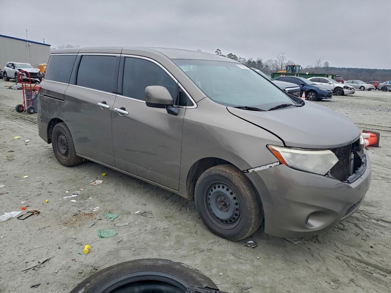 2015 NISSAN Quest