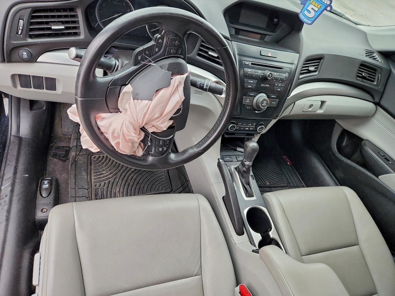 2017 ACURA ILX