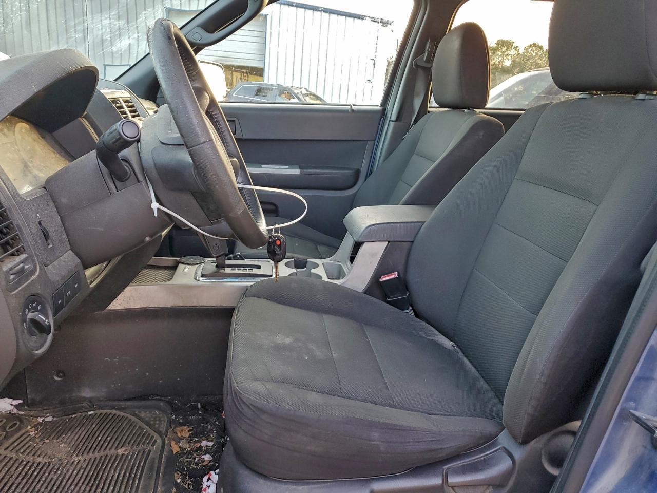 2009 FORD ESCAPE