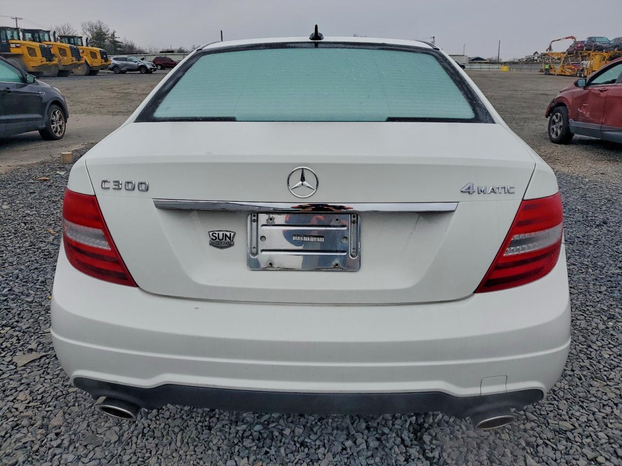 2012 MERCEDES-BENZ C-CLASS