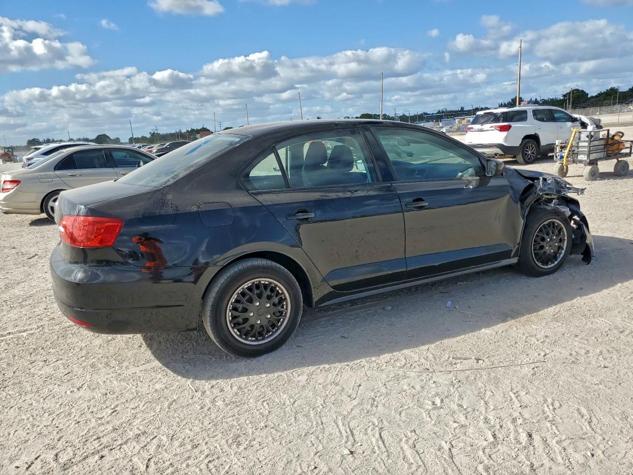 2013 VOLKSWAGEN JETTA