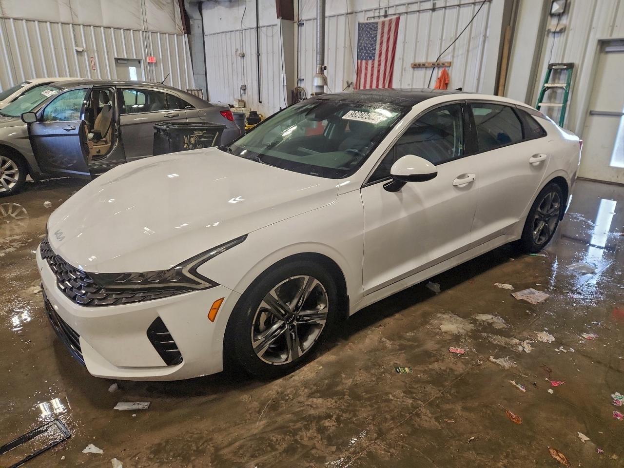 2023 KIA K5