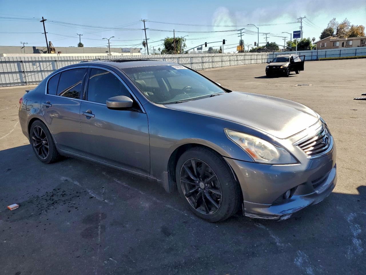 2012 INFINITI G37