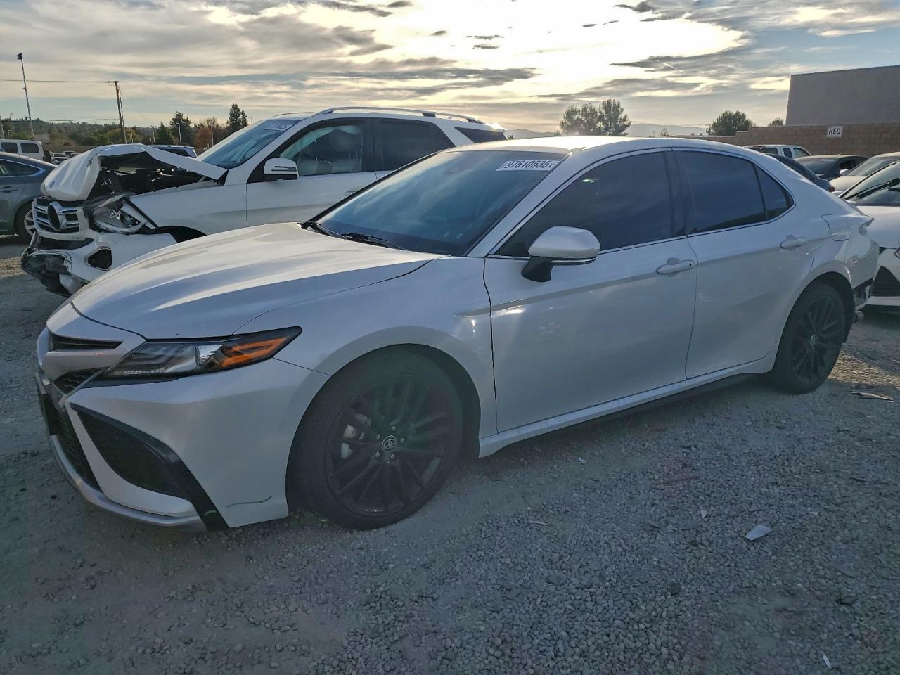 2023 TOYOTA CAMRY