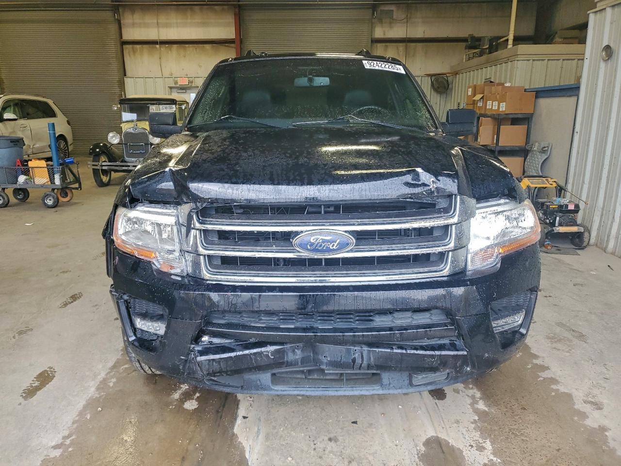 2017 FORD Expedition