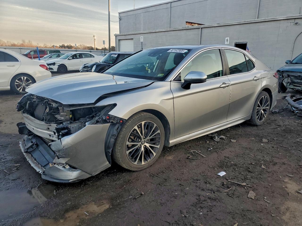 2019 TOYOTA CAMRY