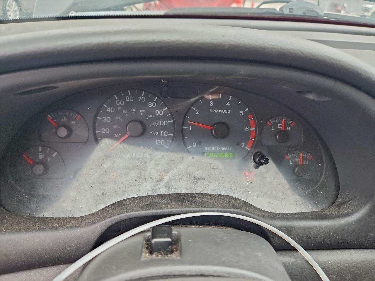 2004 FORD MUSTANG