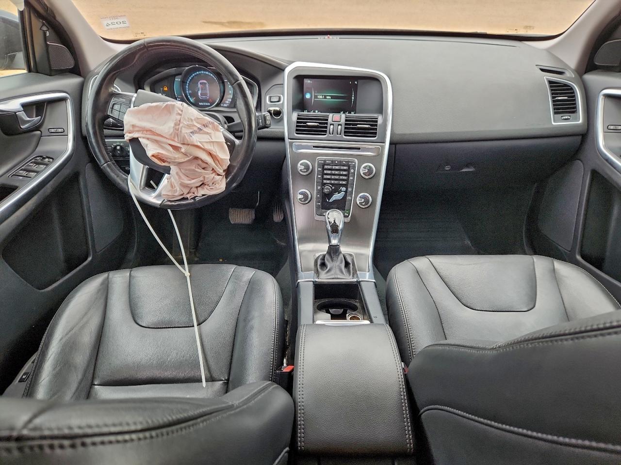 2016 VOLVO XC60