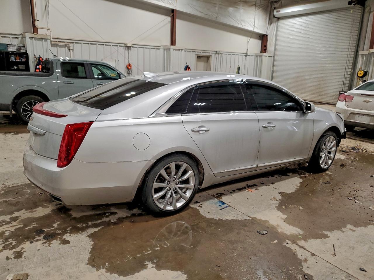 2016 CADILLAC XTS