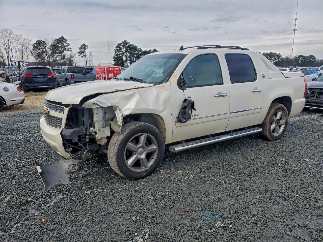 2011 CHEVROLET Avalanche