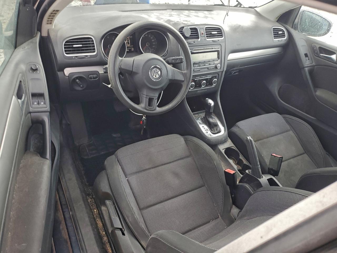 2011 VOLKSWAGEN GOLF