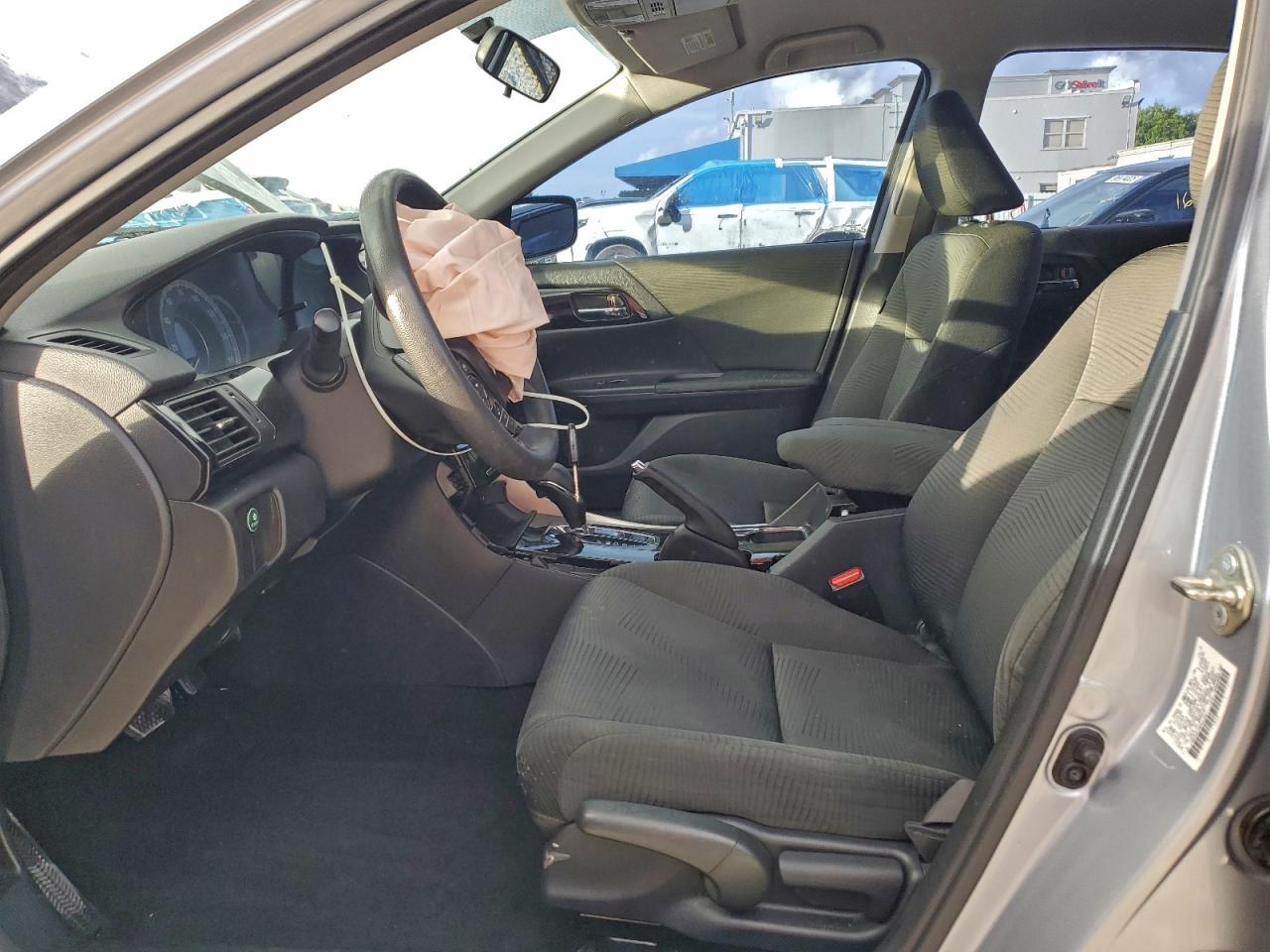 2017 HONDA ACCORD