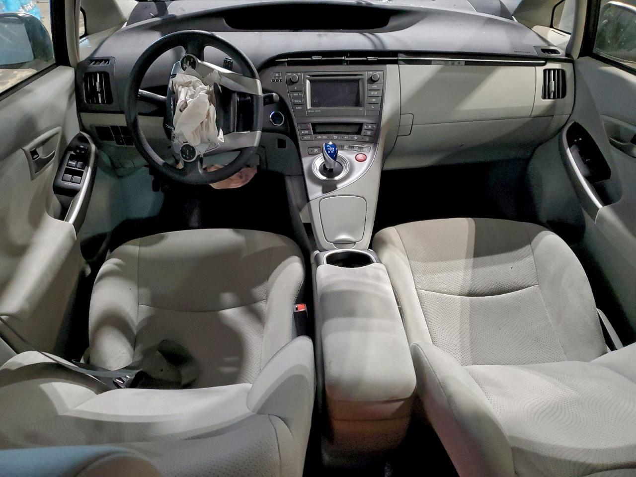 2015 TOYOTA PRIUS