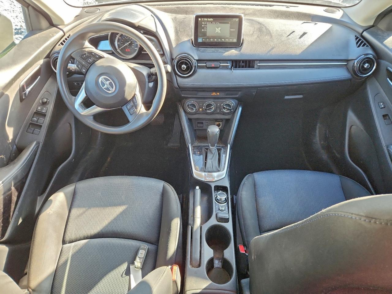 2016 TOYOTA SCION