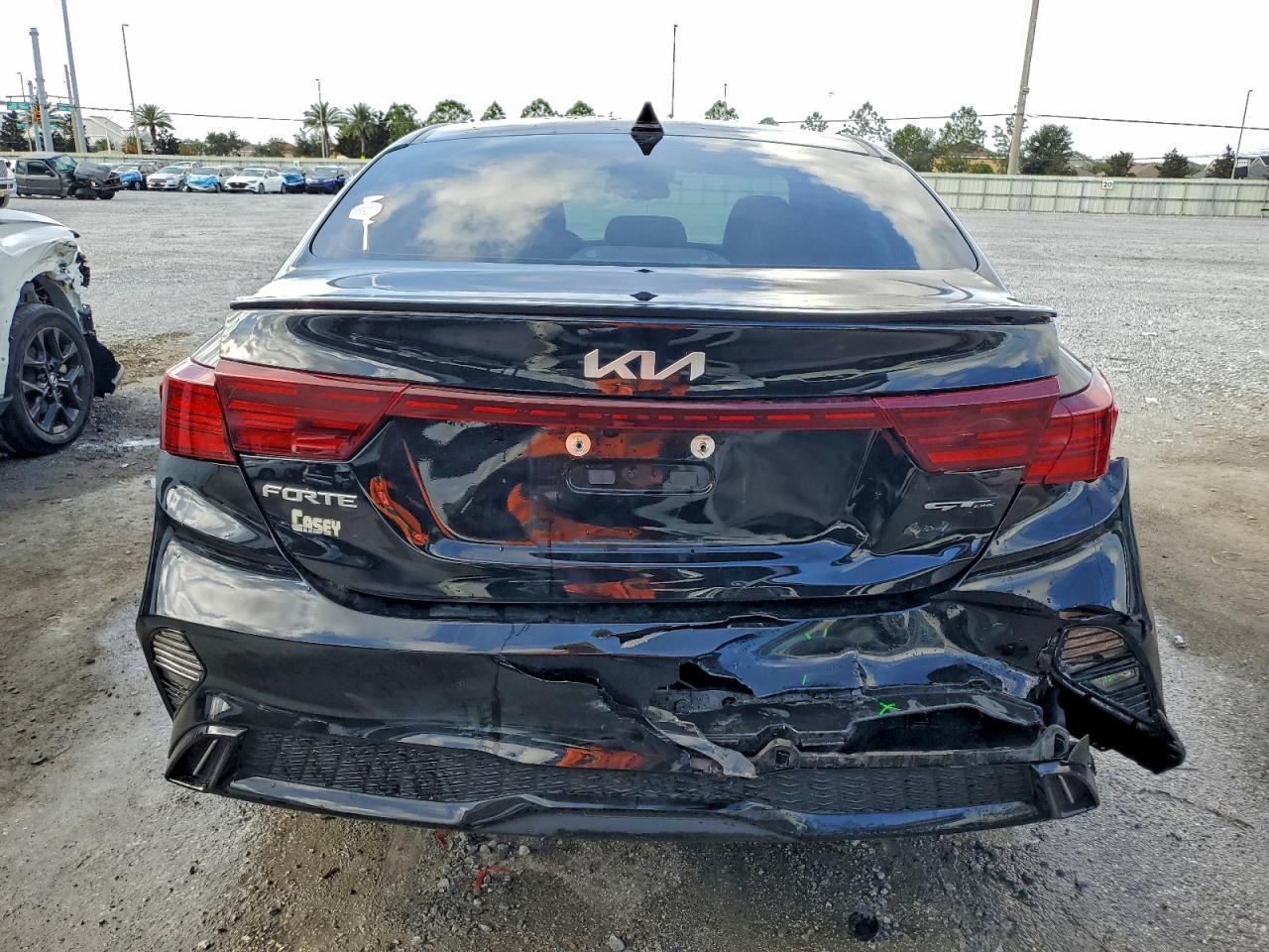 2023 KIA FORTE