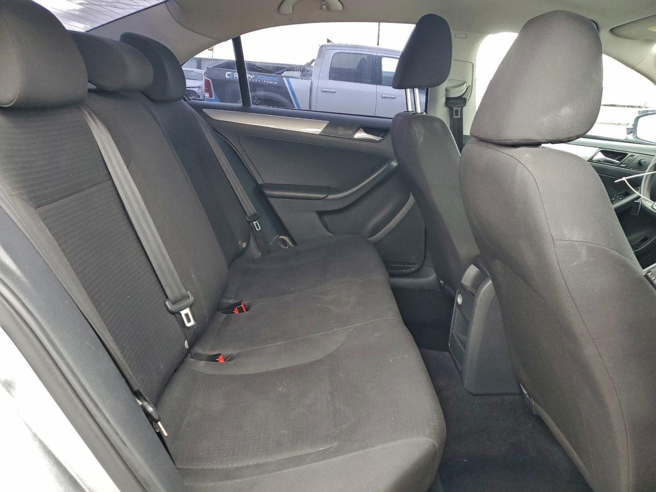 2016 VOLKSWAGEN JETTA