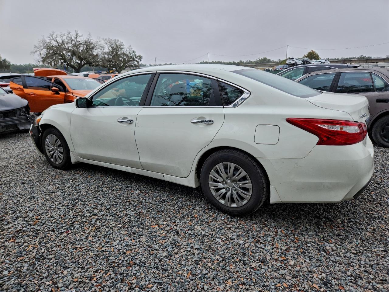 2017 NISSAN ALTIMA