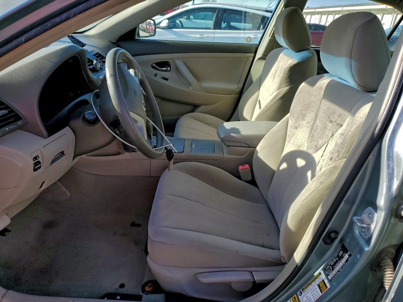 2011 TOYOTA CAMRY