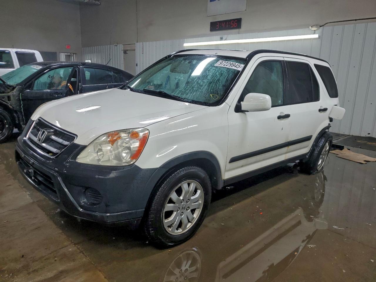 2005 HONDA CR-V
