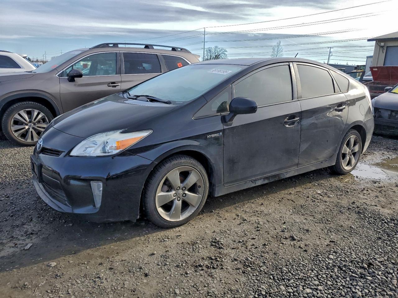 2013 TOYOTA PRIUS