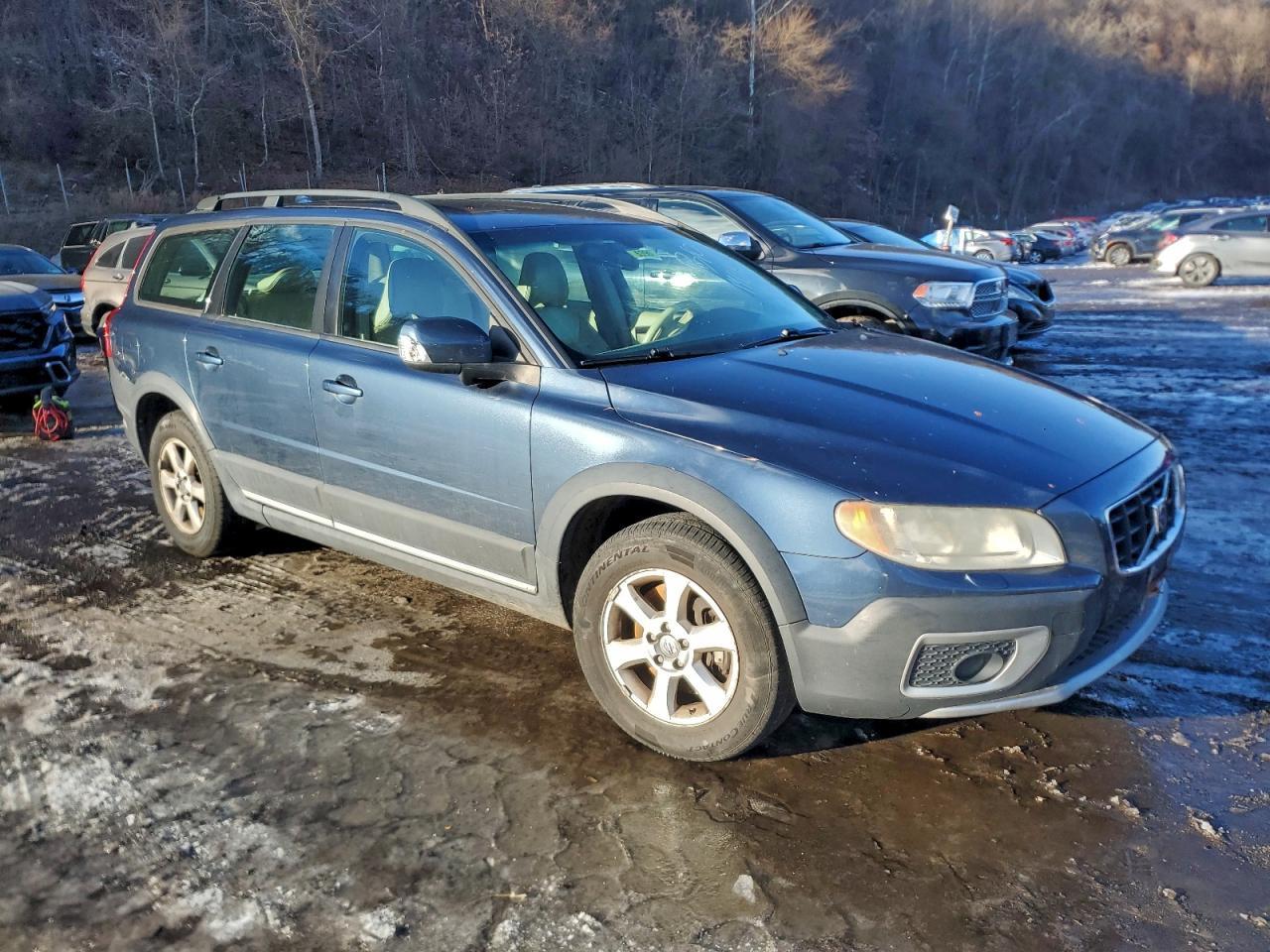 2008 VOLVO XC70