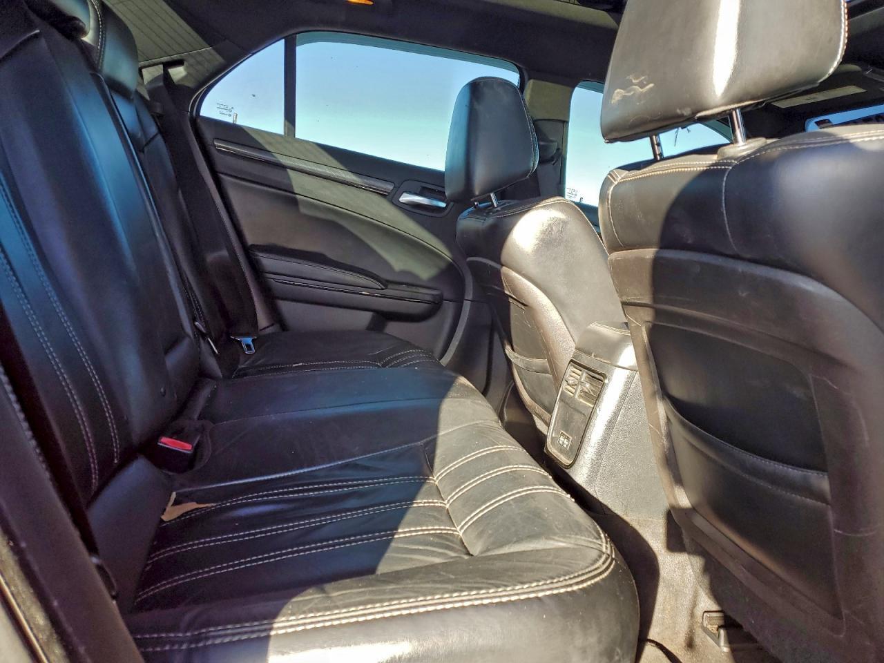 2015 CHRYSLER 300