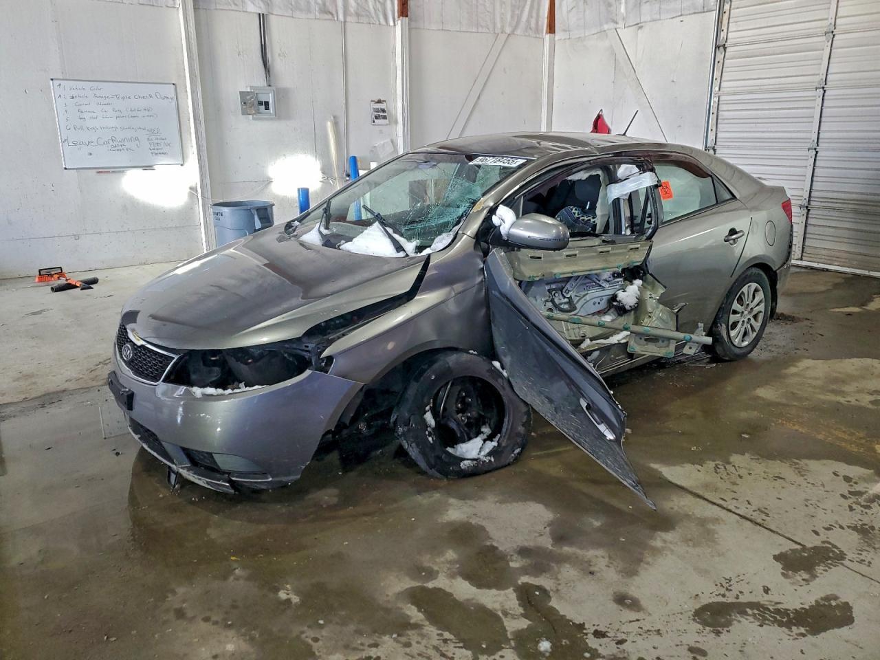 2013 KIA FORTE