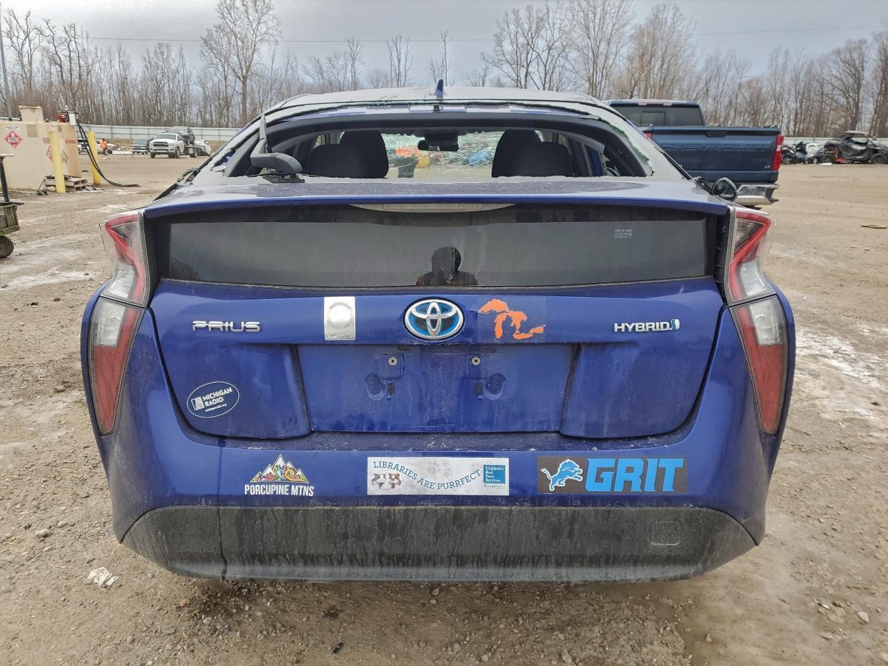 2017 TOYOTA PRIUS