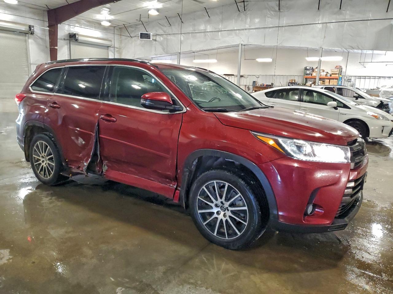 2018 TOYOTA HIGHLANDER