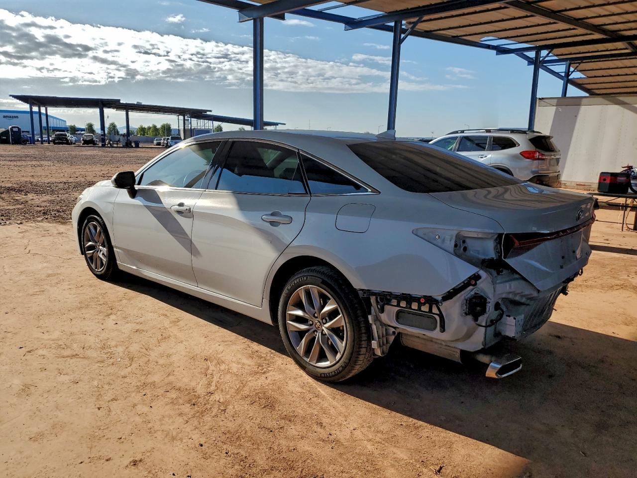 2022 TOYOTA Avalon