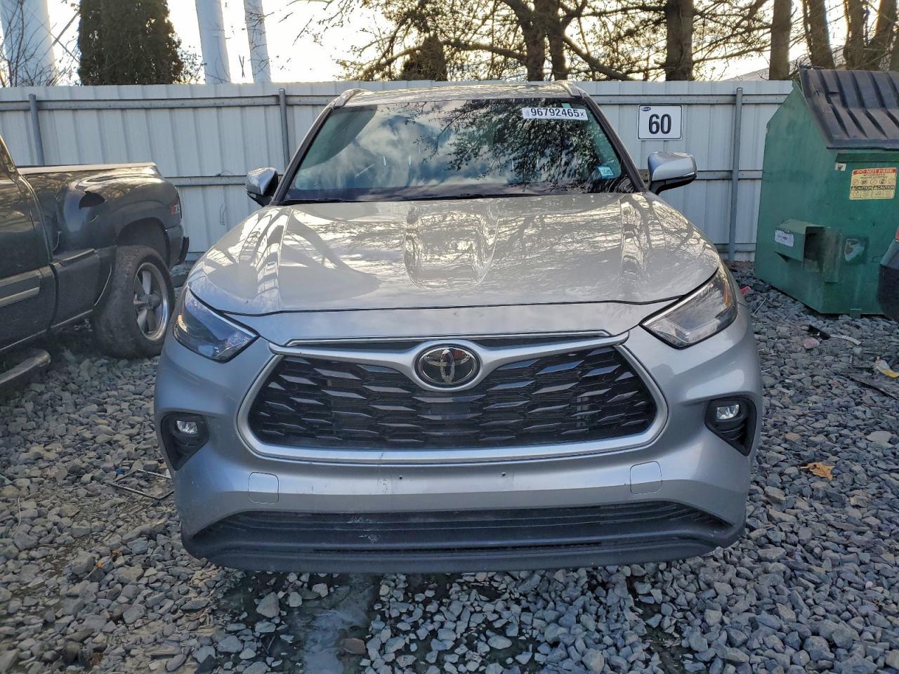 2023 TOYOTA HIGHLANDER