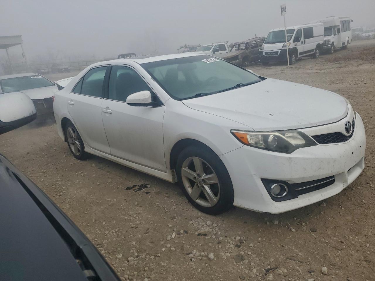 2014 TOYOTA CAMRY
