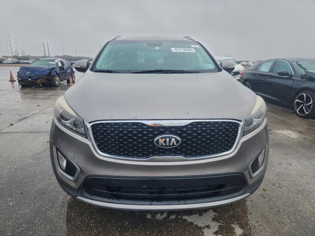 2016 KIA SORENTO