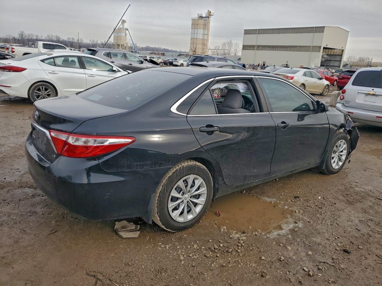 2017 TOYOTA CAMRY